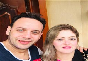 صورة| هكذا احتفل مصطفى قمر بعيد ميلاد زوجته 