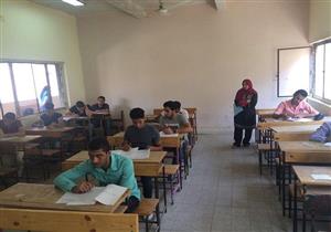 مزاعم بتسريب امتحان اللغة العربية بالدقهلية عبر "الواتس".. والتعليم: لم نتلقَّ أية شكاوى