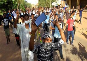  السودانيون "أونلاين".. عودة الإنترنت للمرة الأولى بعد فض الاعتصام