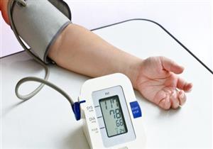 منها مضغ أوراق الريحان.. 6 طرق طبيعية لعلاج ضغط الدم المنخفض (صور)