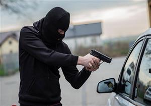 ملثمون يسرقون صاحب محطة بنزين بالإكراه في القليوبية