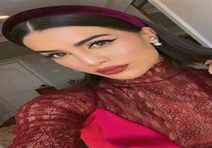 "عصابة الرأس" تتربع على عرش موضة2019 .. هكذا تنسيقها