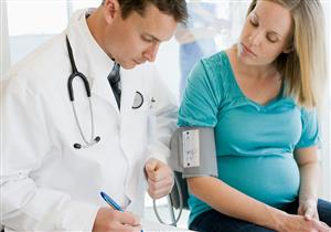 10 أسباب وراء ارتفاع ضغط الدم أثناء الحمل.. إليك طرق علاجه