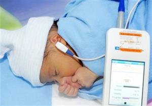 مسح سمعي للأطفال حديثي الولادة بـ٢٥ وحدة صحية في الأقصر