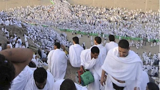 بيان عاجل من "السياحة" بشأن موسم حج 2025 