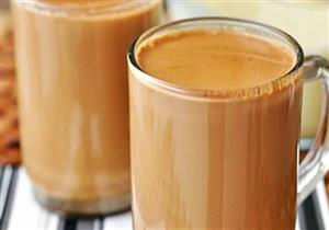 هل يسبب "الشاي باللبن" الإصابة بالسرطان؟.. يجيب الدكتور حسين خالد 