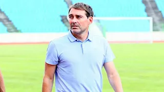 نادي سيرفيت يفك ارتباطه مع السويسري رينيه فايلر