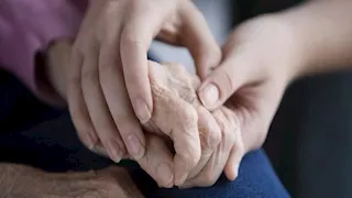 قبل الإصابة بـ9 سنوات.. اختبار بسيط قد يكشف مرض باركنسون 