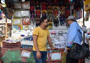 من الأحذية والفخار والعطور للأدوات الدراسية.. "رزق الفرش على التلاميذ"