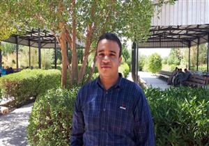 مرفوض بسبب إعاقة.. قصة طالب متفوق تنتهي بالقبول في "طب جنوب الوادي"