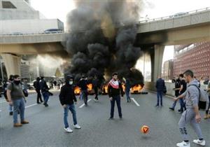 متظاهرون يقطعون الطرق في لبنان مع دخول الحراك الشعبي شهره الرابع