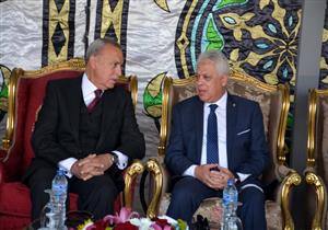 بالصور.. محافظ القليوبية يزور مدير الأمن في مكتبه احتفالا بعيد الشرطة الـ68 