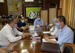 محافظ المنوفية لرؤساء المدن: "بتضايق لما الاقي كشاف كهربا مطفي" 