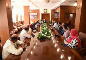 بحث آليات بدء مجموعات التقوية بالمدارس في بورسعيد