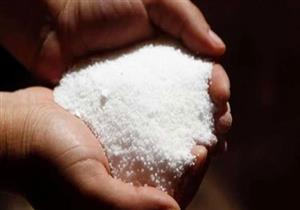 ضبط 20 ألف عبوة ملح طعام فاسد بمخزن في الإسكندرية 