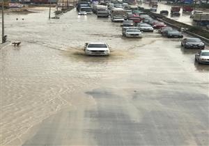 "أمطار غزيرة على طريق القاهرة الإسكندرية الصحراوي"
