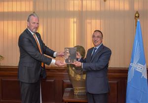 سفير هولندا بالقاهرة: إجراءات مصر لدعم الشباب تشجع على الاستثمار (صور) 