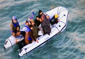 خفر السواحل الفرنسي ينقذ 64 مهاجرًا أثناء محاولتهم العبور لبريطانيا