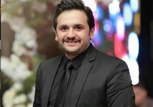 مصطفى خاطر ينشر صورة زوجته ويحتفل بعيد ميلادها