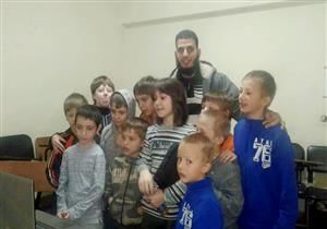 لغة الضاد بين يديك.. الأستاذ جُمعة يُعلم العربية لغير الناطقين بها