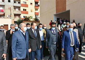 صور.. محافظ الشرقية يفتتح مجمع مدارس للتعليم الأساسي والثانوي في ديرب نجم