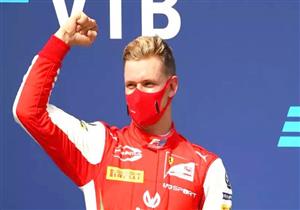 ميك شوماخر: ليس لدي مشكلة في مقارنتي بوالدي