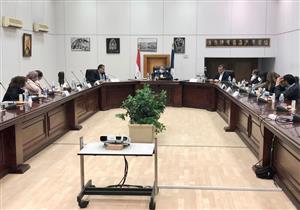 تستمر 3 سنوات.. وزير السياحة يناقش إطلاق حملة ترويجية دولية لمصر