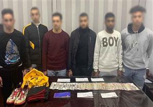 ضبط 6 أشخاص سرقوا 80 ألف جنيه من داخل شركة دعاية بالنزهة 
