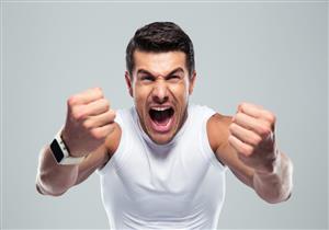 يصل لانعدام الصوت.. كيف يؤثر الصراخ على الأحبال الصوتية؟