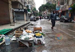 تركت فرشة الخضار للأمطار.. أم محمد فين؟