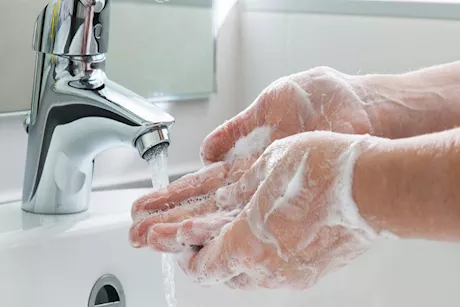 4 أخطاء شائعة أثناء غسل اليدين- تسبب  في انتشار الجراثيم والفيروسات