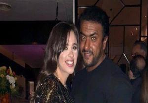 شقيق ياسمين عبدالعزيز يعتذر لها: "من النهارده أنا برا حياتك"