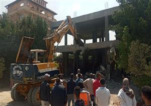 ‬استرداد 6 أفدنة من أراضي الدولة بالإسكندرية.. والمحافظ: تنفيذ 177 قرار إزالة- صور