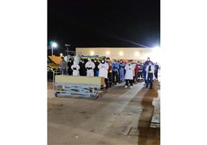 أطباء النجيلة يؤدون صلاة الجنازة على أول وفاة بكورونا.. وتوصيلها لمقابر أسرتها