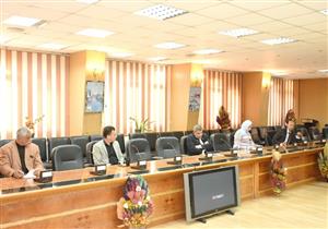 محافظ الشرقية: دعم الكمائن الأمنية الثابتة بفرق طبية لفحص الوافدين ضد كورونا-صور