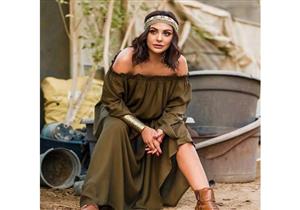 صور| ميس حمدان بـ"أوف شولدر" في أحدث جلسىة تصوير