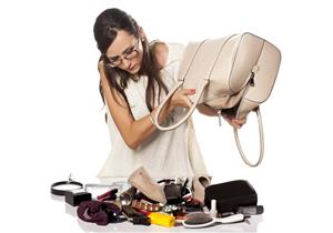 تحميك من كورونا.. 6 أشياء احرصي على توافرها داخل حقيبتك قبل الخروج من المنزل (إنفوجرافيك)