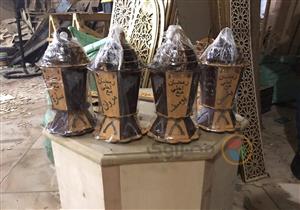 بالصور.. الفانوس الخشبي يتحدى "كورونا" في دمياط