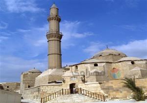 بالصور| مسجد سارية الجبل.. المنسوب اسمه لأحد صحابة النبي