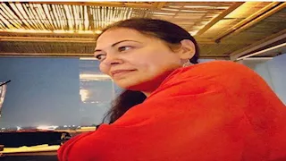 حريق مفاجئ ودخان قاتل.. جار الفنانة نيفين مندور يكشف تفاصيل مصرعها بالإسكندرية