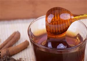  5 خرافات عن العسل والقرفة.. إليك فوائدهما الحقيقية