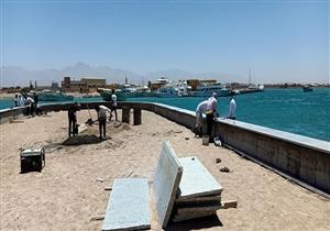 بالصور.. رئيس مدينة الطور يتابع تنفيذ مشروع "ممشى أهل مصر"