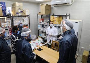 بالصور.. نائب محافظ الوادي الجديد تتفقد سير العمل في مستشفى الخارجة العام