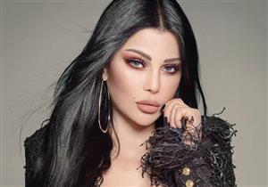 فيديو| هيفاء وهبي تسقط أرضًا خلال جلسة تصوير