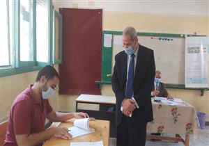 بالصور.. وزير التربية والتعليم الأسبق يدلي بصوته فى انتخابات الشيوخ بالدقهلية