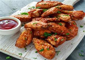 الفيروس في أجنحة دجاج.. هل يجب تجنب تناول الأطعمة المجمدة في زمن كورونا؟