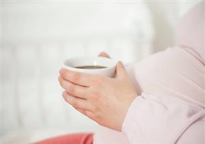 يهدد بالإجهاض.. دراسة تحذر الحوامل من تناول الشاي والقهوة