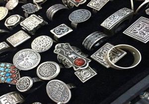 مبيعات الفضة تنتعش بعد القفزة الكبيرة في أسعار الذهب