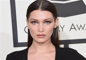 بيلا حديد بإطلالة أنيقة في مهرجان كان 2021