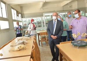 25 صورة من جولة رئيس جامعة أسيوط في متحف التشريح بكلية الطب البيطري